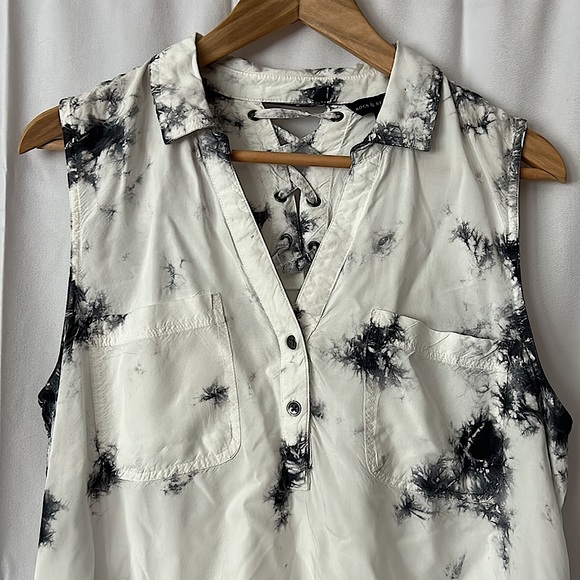 Rock & Republic Sexy High Low Keyhole Long Tank Top Shirt **Size L** 🔥🔥 - Picture 3 of 5